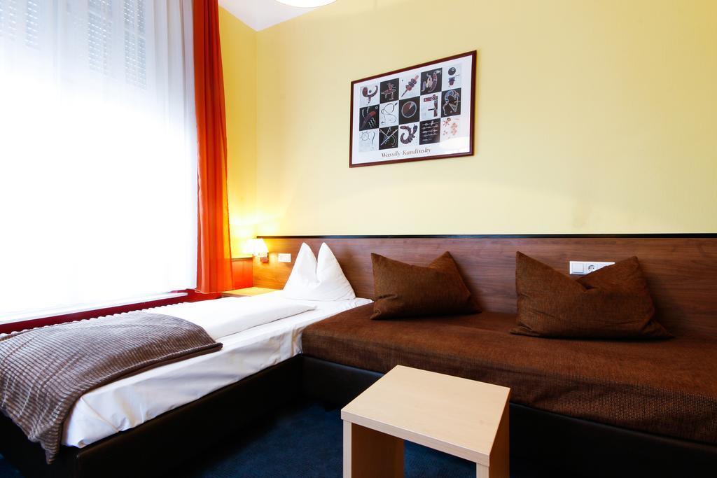 Hotel Am Tiergarten Karlsruhe Eksteriør bilde